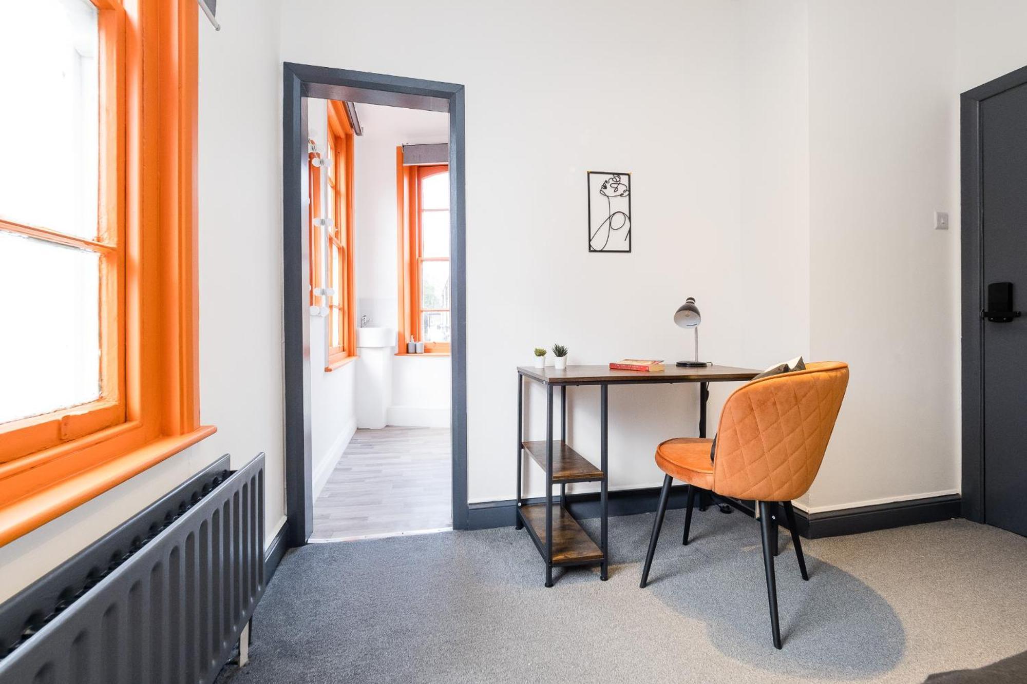 Spacious 6 Ensuite Bedroom House In Casa vacanze Londra