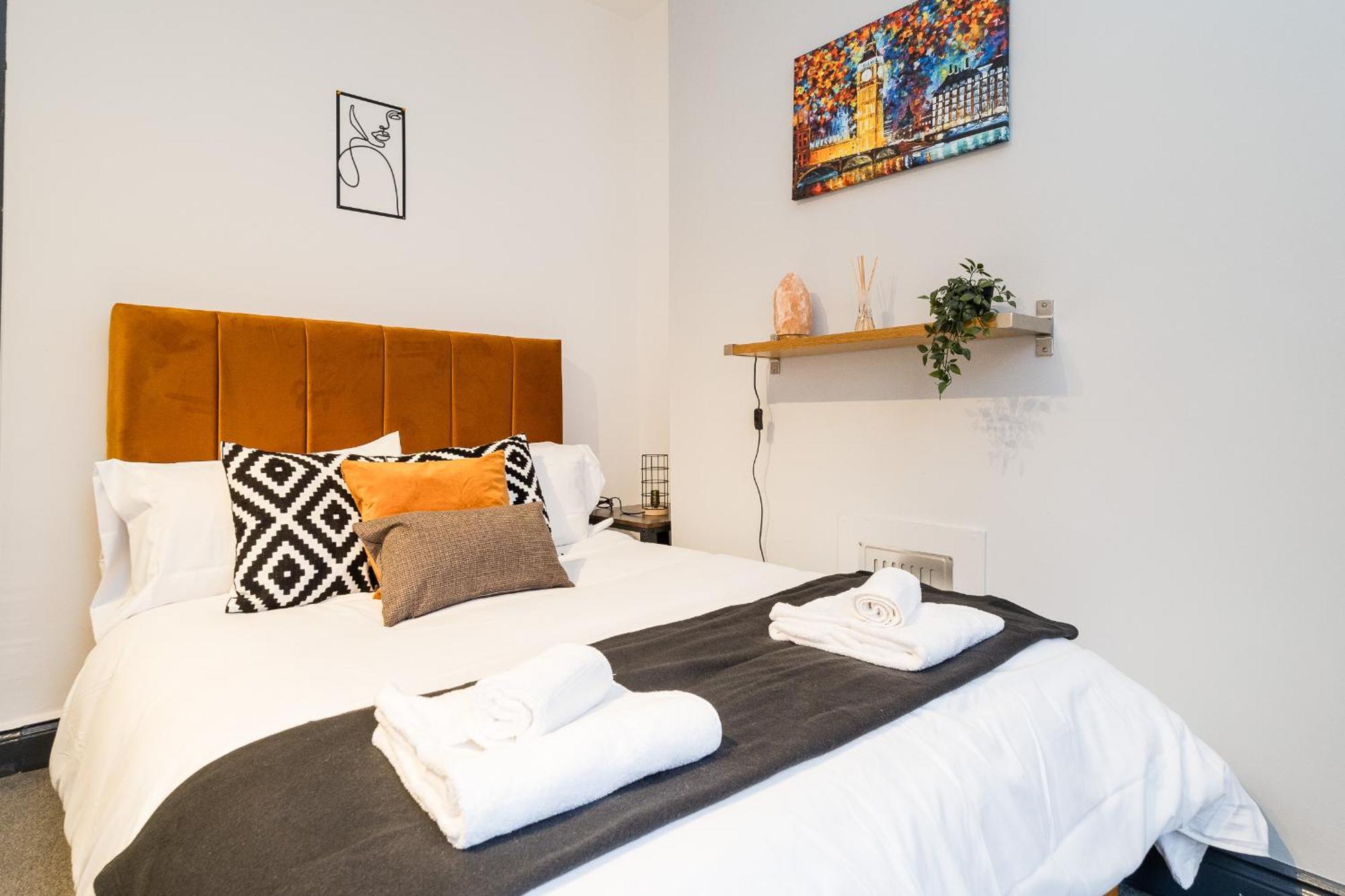 Spacious 6 Ensuite Bedroom House In * Londra