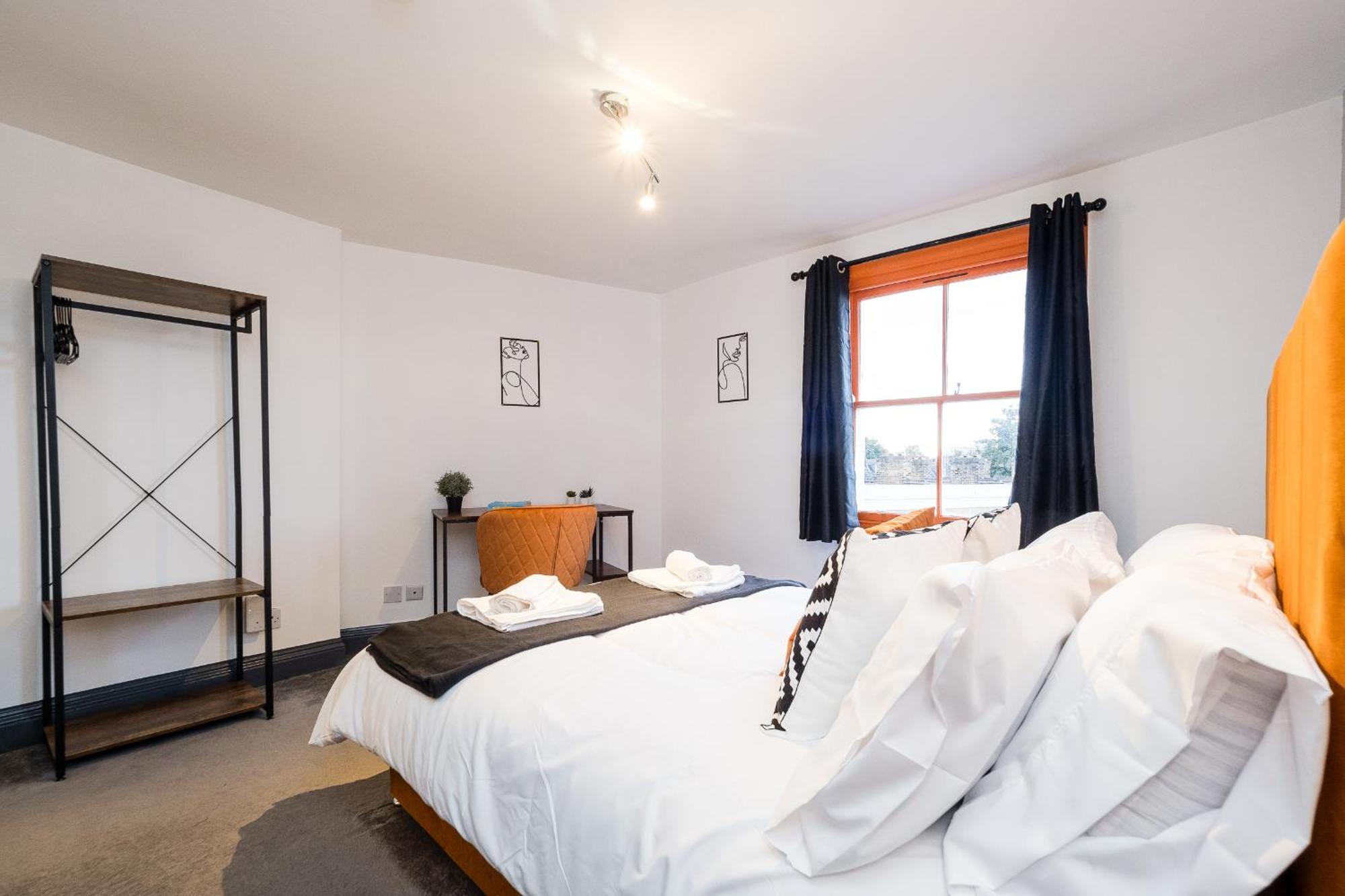 Spacious 6 Ensuite Bedroom House In Casa vacanze *